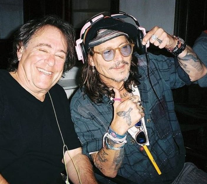 pauldepp07's tweet image. instagram.com/p/CzO3DeCIFIT/…
Modi's filming in Budapest has come to an end. Antônia posting and praising the work. Looking forward to seeing this film.
#ModiMovie 
#JohnnyDeppIsLoved 
#JohnnyDeppIsALegend 
#IStandWithJohnnyDepp FOREVER