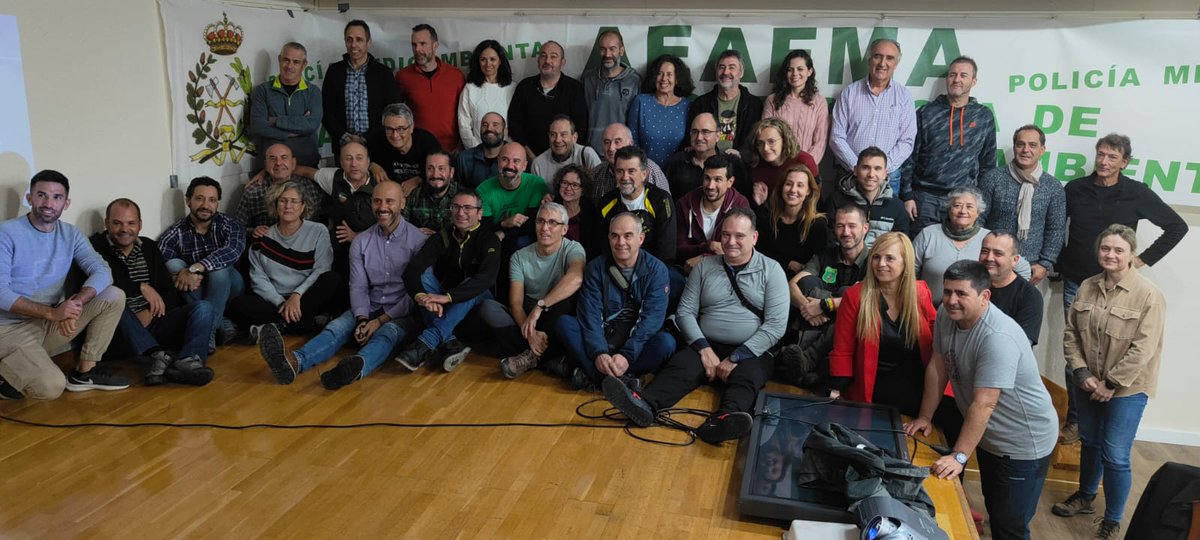 Con la fotografía de representantes de la familia clausuramos la XXIV asamblea anual #AEAFMA2023. Esperamos que los resultados que se trasladen a las Administraciones se desarrollen, dando mejor un servicio. Seguro las charlas continúan en la cena degustación de manjares típicos.