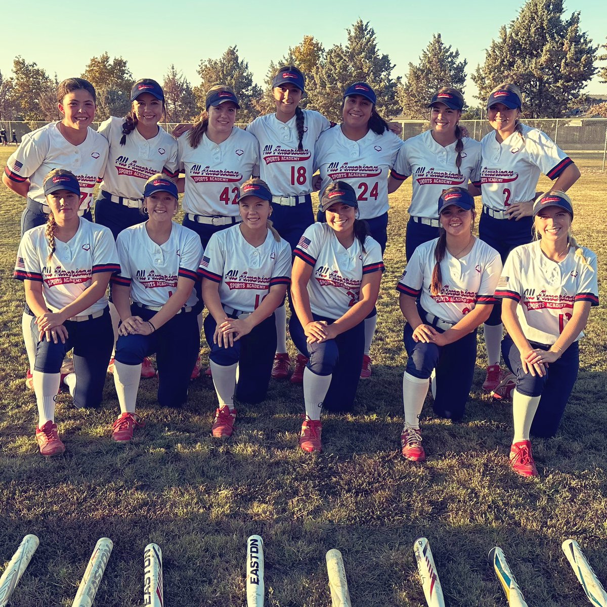 FCLeles18Gold's tweet photo. 🗓️Sat 11/4
📍Hanford Softball Complex • Field 5
🕗5:45/8:45PM @marisabryson15 @B_Steele2026 @baboosh34_2026
@sofhernandez25 @Audrey_Manleyy 
@rileydossey42 @ViruetMalina 
@jojo_esch2025 @BaileyR2025
@mgranade2025 @mai_falcone2026 
@KSanchez2026 @Chloegonzales26
@abril_parker08 https://t.co/0DPatrn3jv