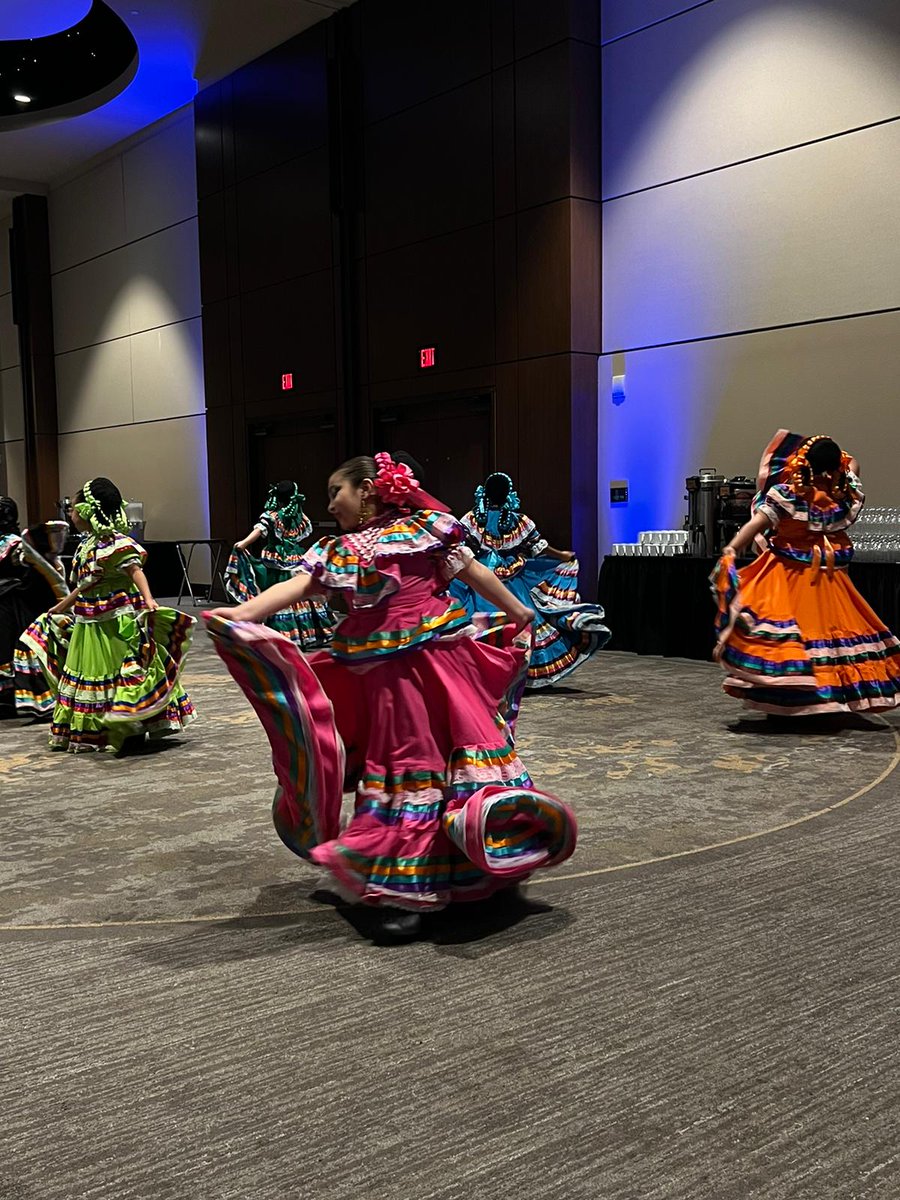 Saturday's entertainment at the state conference-El Ballet Folklorico🎉🎉#TexTESOL23 @TexTESOL5