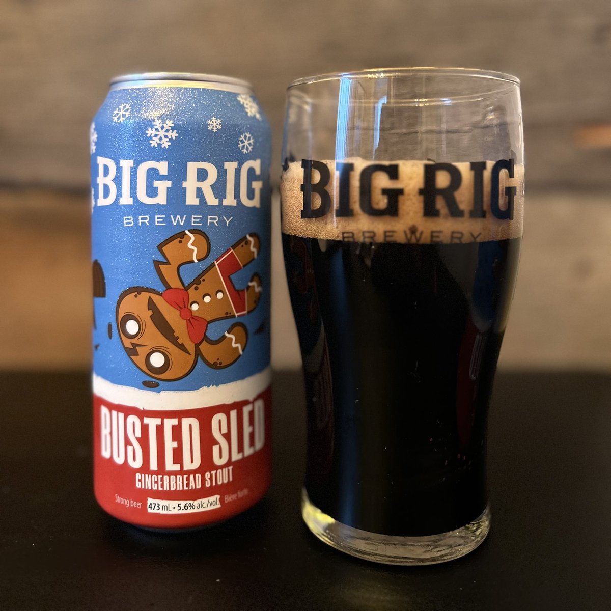 BigRigBrewery's tweet photo. There is a chill in the air, so time to release this year's BUSTED SLED GINGERBREAD STOUT. Brewed with generous amounts of cinnamon, ginger and allspice, it finishes with a hint of vanilla. Dessert in a glass! Available online now at https://t.co/H6RKehfov2 and your local @LCBO https://t.co/R7yt3oeheL