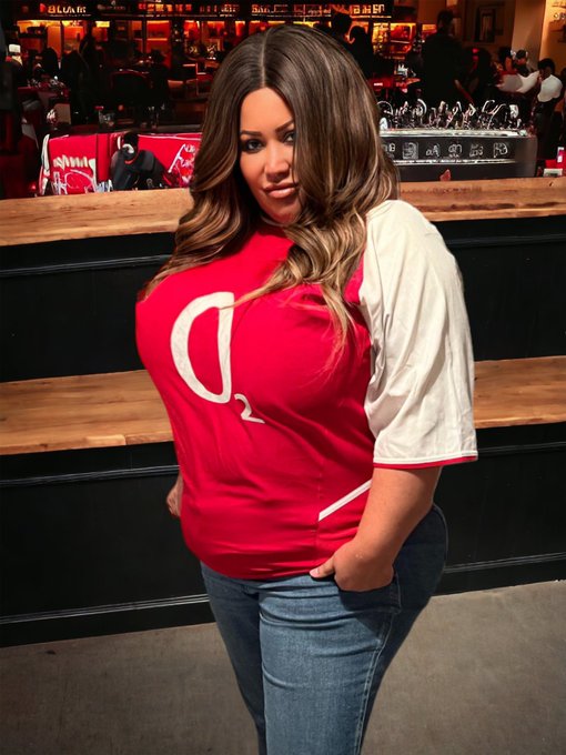 Well it was a loss but enjoyed dressing for the occasion. #arsenal https://t.co/FBGNsgK7mD<a href="/tag/arsenal"class="tags"><span>#arsenal</span></a>