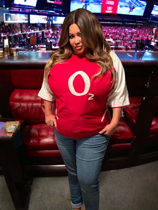 Well it was a loss but enjoyed dressing for the occasion. #arsenal https://t.co/FBGNsgK7mD<a href="/tag/arsenal"class="tags"><span>#arsenal</span></a>