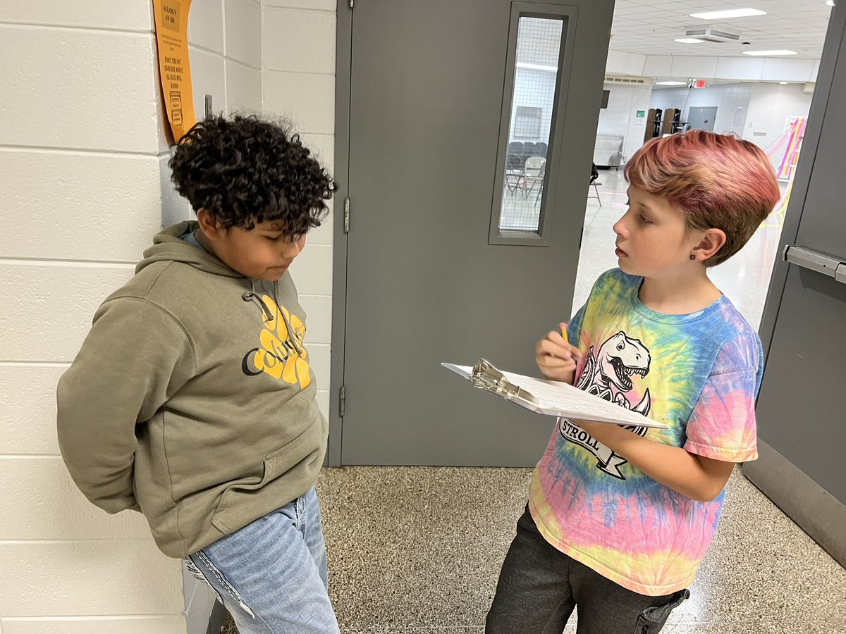 Laura Sicks tweet media