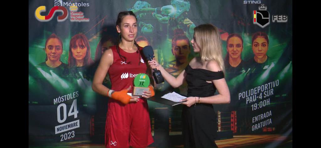 La boxeadora riojana Cristina Alesanco, ganadora de la Copa Iberdrola 2023 (-60 kg)🥇🏆
La púgil del Team Marín vence por decisión unánime frente a la burgalesa Marta M. de los Mozos.
¡Enhorabuena campeona! 🙌🏼💪🏼🥊
🔴⚪️🟢🟡
#BoxeoLaRioja #TeamMarín #CristnaAlesanco #CopaIberdrola