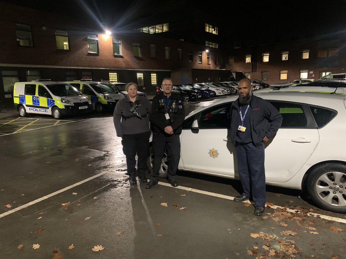 00SaeedSheikh00's tweet photo. #ASBIT Team - Working together helping to keep you & your families safe this #Bonfire weekend in #Rugby #Warwickshire
#StopArson
#Seeitreportit
#SaferCommunities
#BonfireNight https://t.co/wnBqJGhzC0