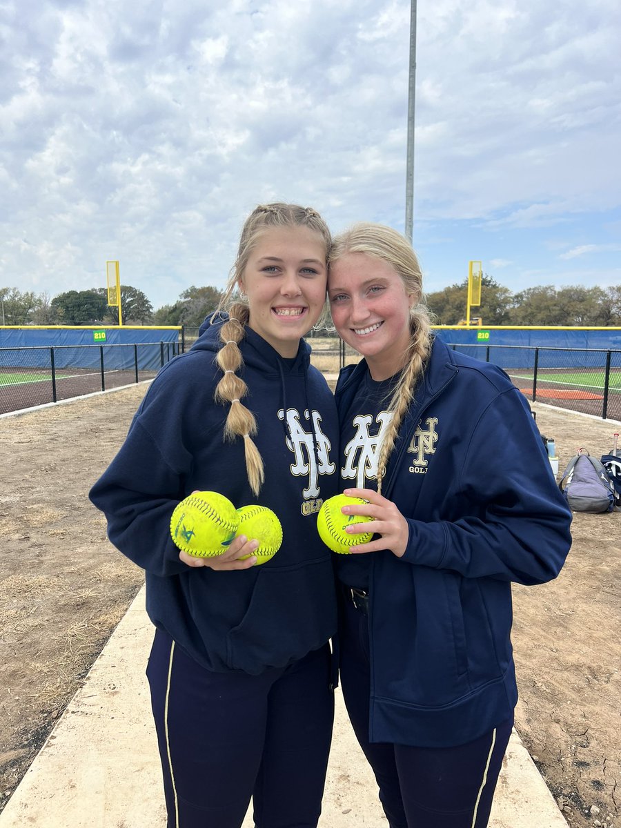 Ended pool play 2-1 (10-4 W, 8-2 L, 8-0 W)

<a href="/ButcherMacey/">Macey Butcher</a> 4-4 2-1B, 1-3B, 1 💣
<a href="/vfitzgerald16/">valerie fitzgerald</a> 5-7 1B, 2-2B, 2 💣💣
<a href="/emma_pease11/">Emma</a> 2-3 1B, 2B
<a href="/kaleigh_fuller/">Kaleigh Fuller</a> 3-7 1B, 2-3B 

We earned the #1 seed and will begin bracket play at 4:45 pm. <a href="/RLSoftball_/">RecruitLook Softball</a> @CoachMayfield05