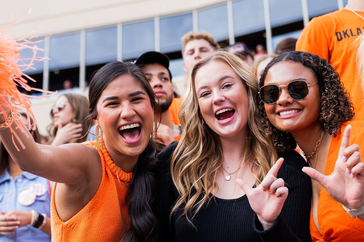 okstate's tweet photo. 🗣️ ORANGE
🗣️ POWER https://t.co/EramgHoU37