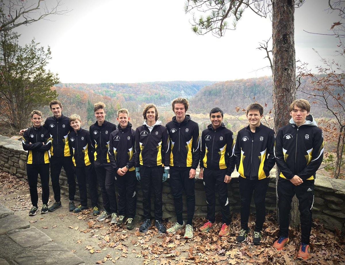 The boys had a great day at the Section  V Championships, finishing 5th for Class B. Led by junior Drew Larsen who placed 13th in 16:39, the boys ran personal bests across the board. Great season! Thank you seniors Calvin, Henry, Riley, Amer, Matt, and Edward!