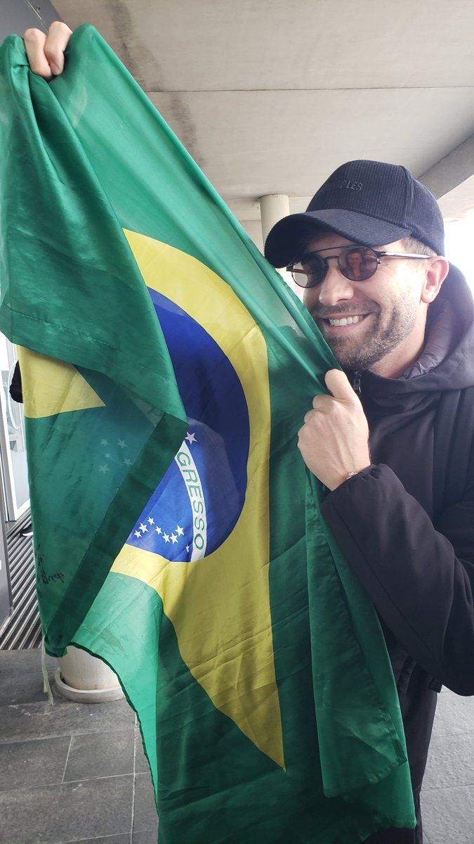 jadyelson_j's tweet photo. Que noite tão mágica e especial en Uruguay. Brasil te espera  🤩🇧🇷 @pabloalboran #Pabloalboran #lacuartahojatour https://t.co/HWnIR9ajw4