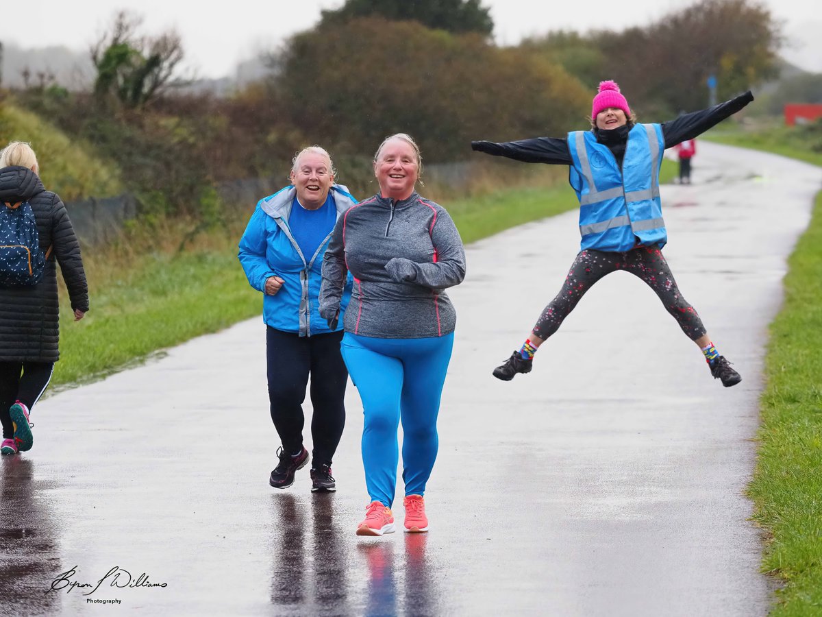 Sandy Water parkrun <a href="/Llanelliparkrun/">Sandy Water parkrun</a> 
Pics flic.kr/s/aHBqjB23RT
<a href="/parkrunUK/">parkrun UK</a> <a href="/parkrun/">parkrun 🌳</a> <a href="/llynllecparkrun/">Llyn Llech parkrun</a> <a href="/shalouleech/">sharon leech</a> <a href="/WelshAthletics/">Welsh Athletics</a> @jonathangravell <a href="/rlloydpr/">Robert Lloyd</a> <a href="/LlanelliStar/">Llanelli Star</a> <a href="/Ymlaen_Llanelli/">Ymlaen Llanelli</a> <a href="/4ndrewStephens/">Andrew Stephens</a>