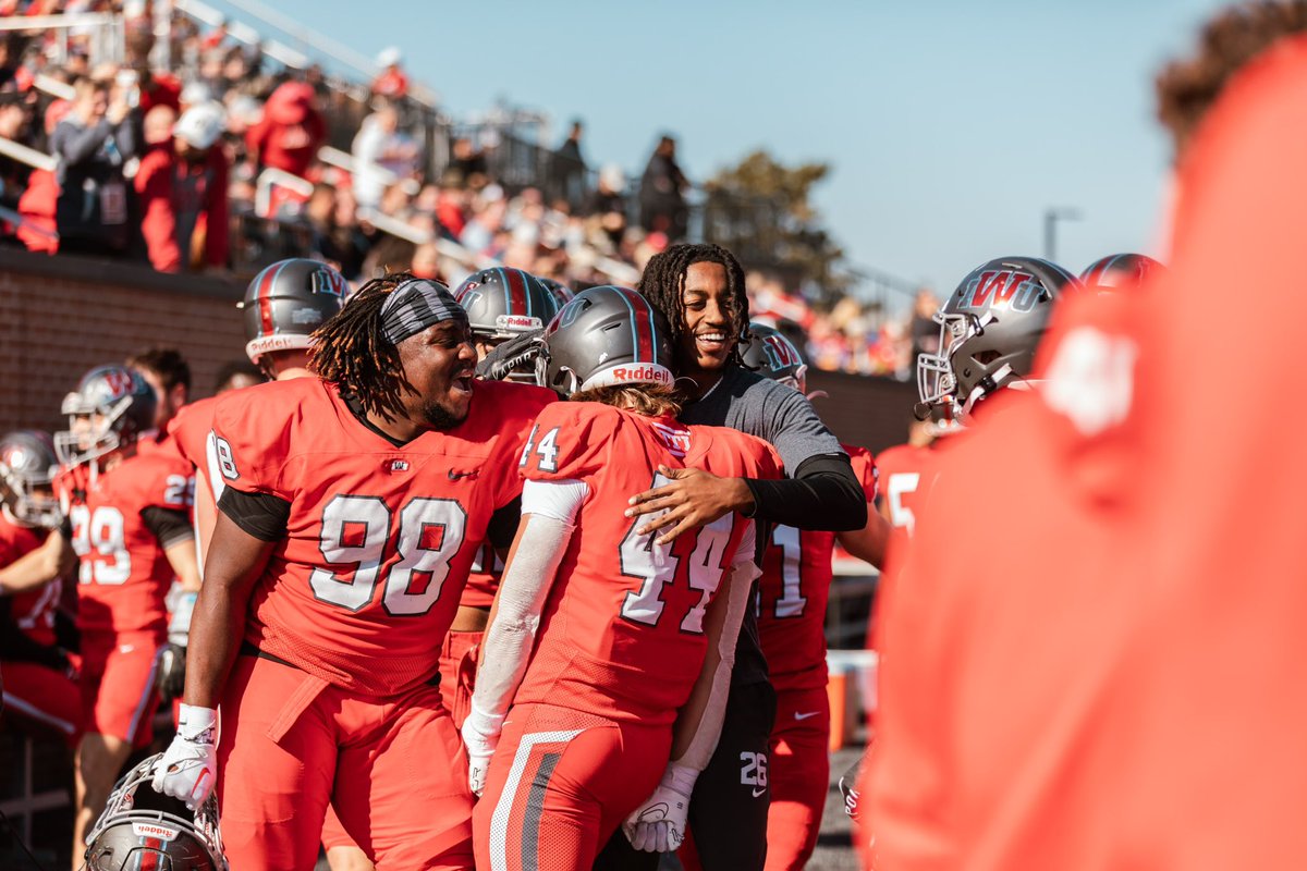 IWUWildcats's tweet photo. WILDCATS ON TOP 😼‼️

@IndWesleyan_FB hands No. 4 Marian their first loss of the year, 42-40, in a showdown of the unbeaten! 🏈

#BothAnd | #OneBlood https://t.co/2NfzxdG7aU