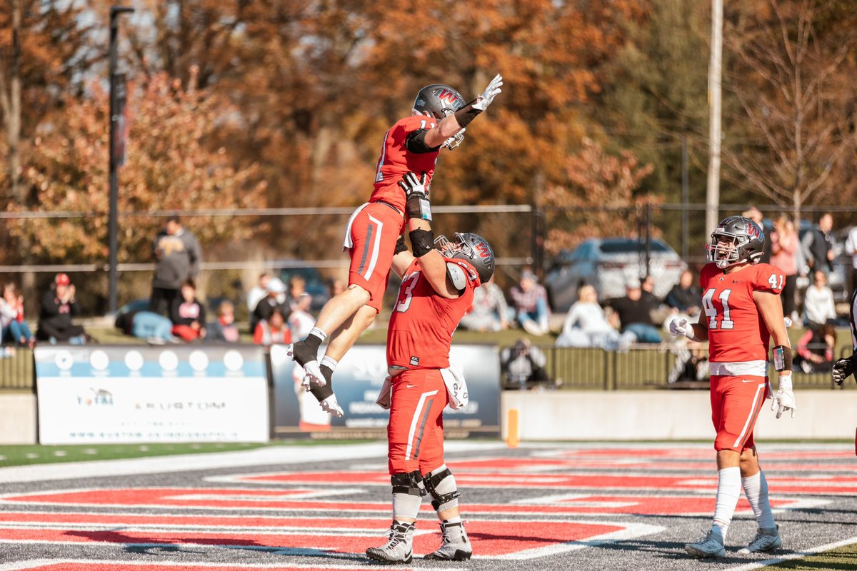 WILDCATS ON TOP 😼‼️

<a href="/IndWesleyan_FB/">Indiana Wesleyan FB</a> hands No. 4 Marian their first loss of the year, 42-40, in a showdown of the unbeaten! 🏈

#BothAnd | #OneBlood