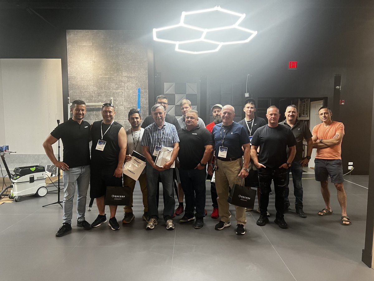 ENCOREGALLERY's tweet photo. #Encoregallery Presents its ENCORE ACADEMY EVENT 
we had the privilege of showing already amazing contractors of the Chicagoland area some tips and tricks with our Large Format Porcelain Slabs! 

#design #contractor #build #stcharlesil #Chicago #geneva #Tradesmart #porcelainmade https://t.co/Ts7qEvuqAF