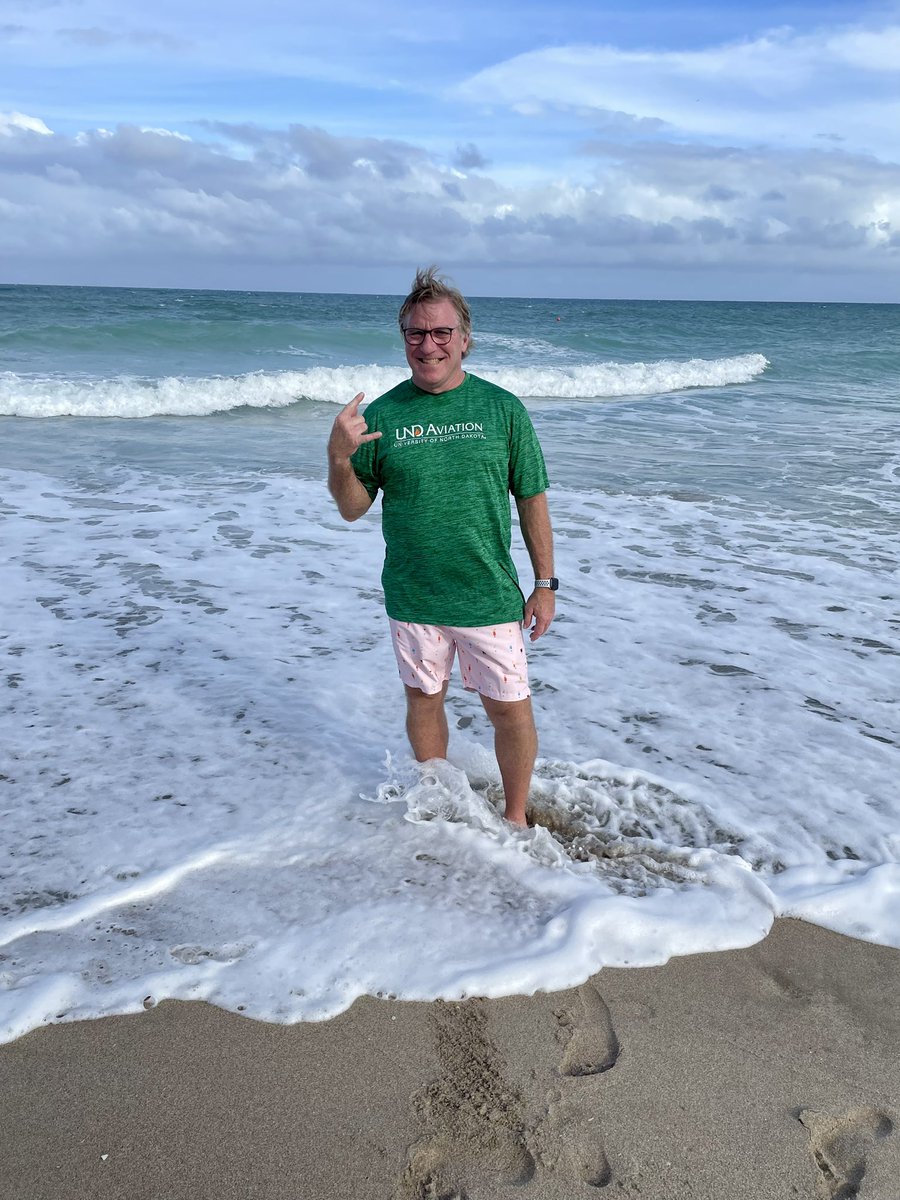 mwalno's tweet image. Representing @UNDAerospace @UofNorthDakota at @TheBreakers #Spark2023