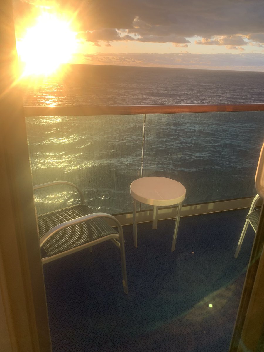 JimWilsonMedia's tweet photo. Taking the scenic route to Melbourne for the Cup, pretty damn special and they call this work !
Huge thanks @CarnivalCruise
#PacificAdventure
#MelbCupCarnival #GiddyUp
๐๐๐ข๐๐๐ฆ๐บ https://t.co/gGboNS1cp2
