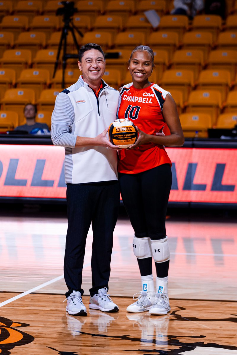 Two of the best to ever wear Orange and Black. 

🔸 Claranne Fechter - second most digs
🔸 Melody Paige - All-time blocks record

#RollHumps🐪🏐