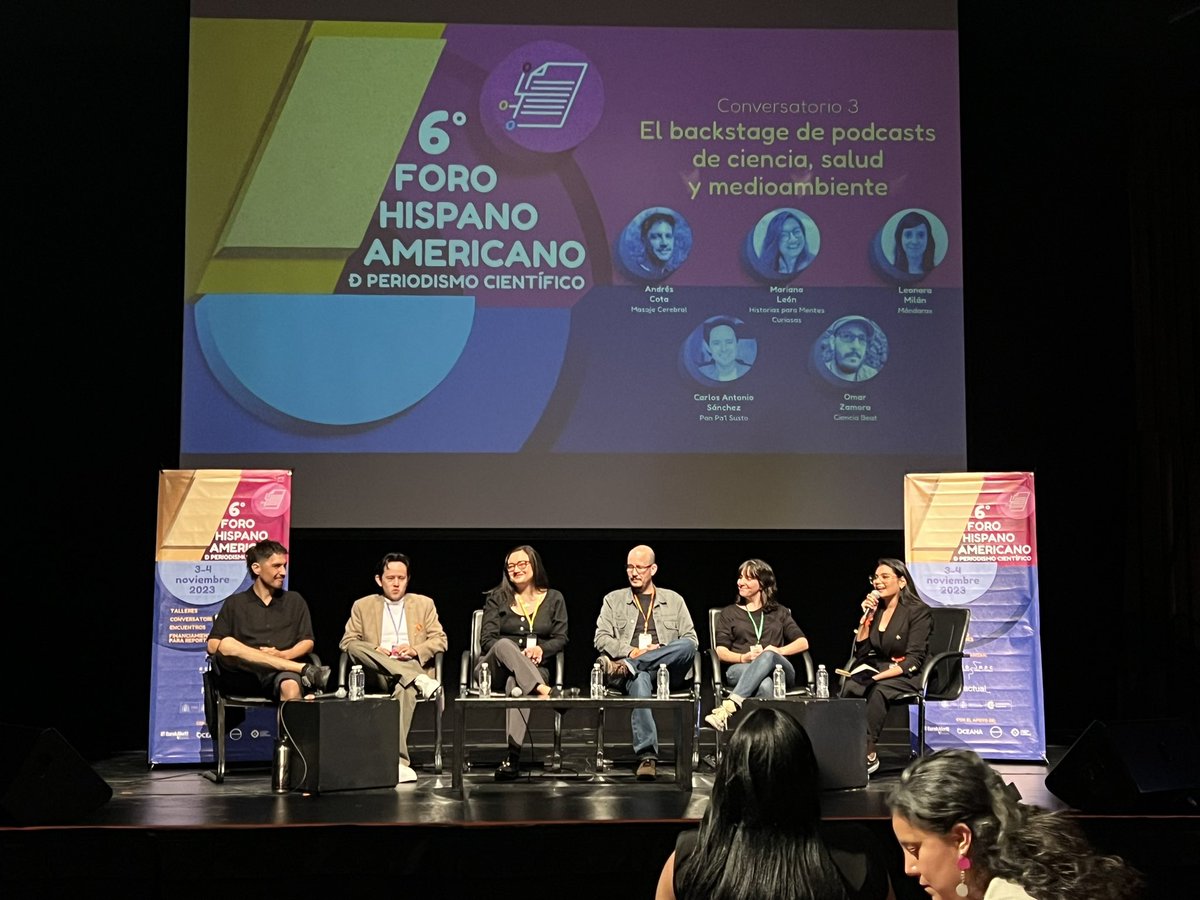 Ahora <a href="/cotahiriart/">andresCOTA</a>, <a href="/mariana_leonm/">Mariana León</a>, <a href="/leos/">Leonora Milan</a>, <a href="/CarloosAntonioo/">Carlos Antonio Sánchez</a> y <a href="/labestiapodcast/">Omar Zamora</a> nos hablan sobre podcast de ciencia, salud y medio ambiente en el #ForoHPC2023. <a href="/red_mpc/">RedMexPeriodCiencia</a>