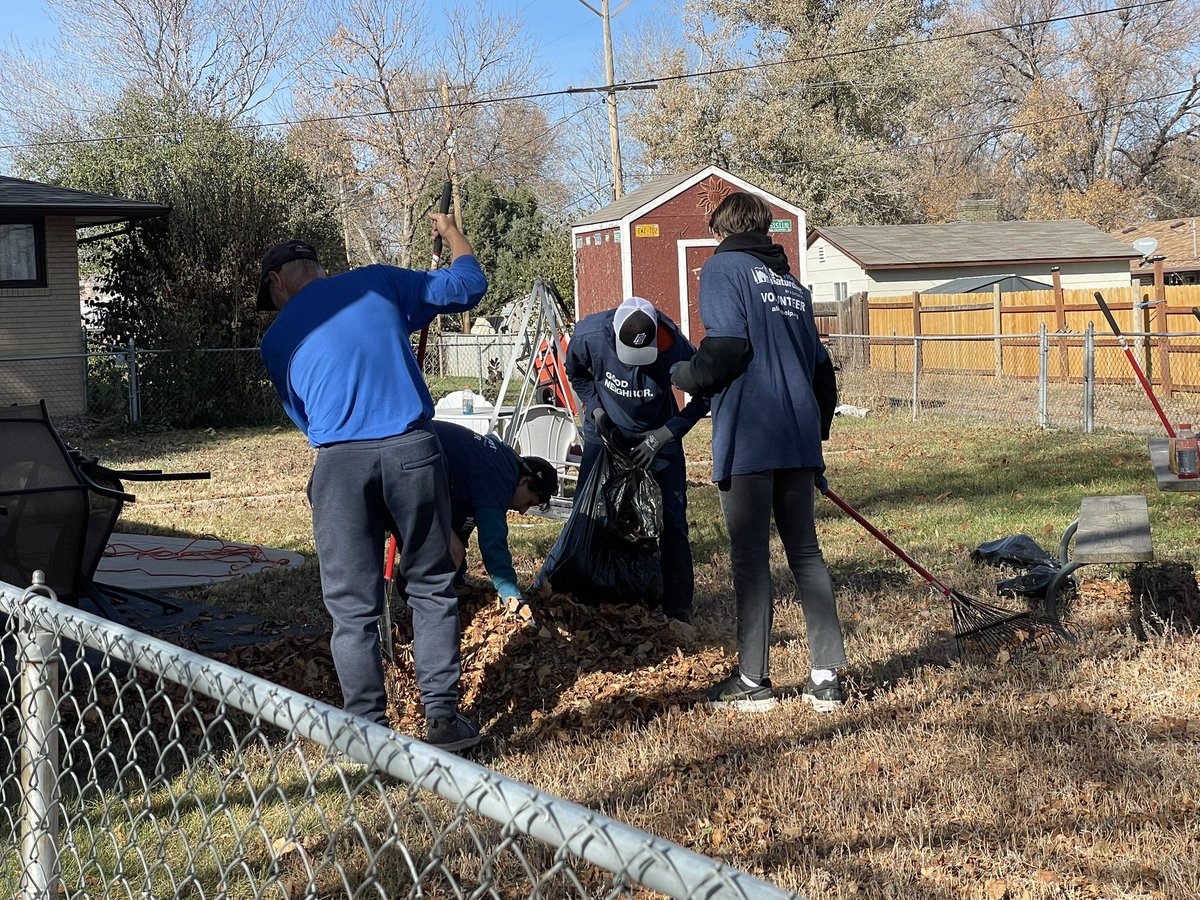 Volunteer Saturday for the Spartans. #morethanbasketball. @TSDAthleticsR2J @UpriseAG