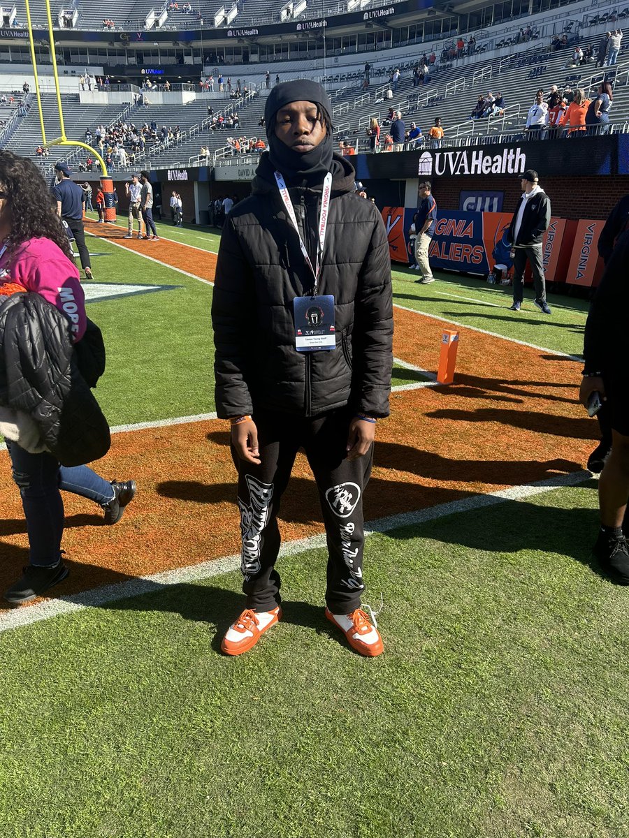Tud (@tasean_young) on Twitter photo Had a great day at uva great atmosphere 💯💯❤️ #wahoos #uva #cavaliers Had a great day at uva great atmosphere 💯💯❤️ #wahoos #uva #cavaliers