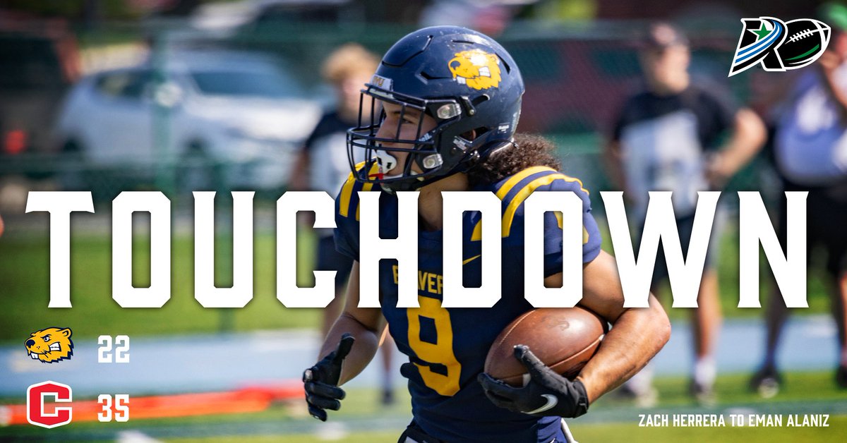 Things are getting VERY INTERESTING in Pella, as Zach Herrera connects to Eman Alaniz for a 53-yard BEAVER TOUCHDOWN. #BeaverNation #d3fb #rollriversFB #BeaversBuild