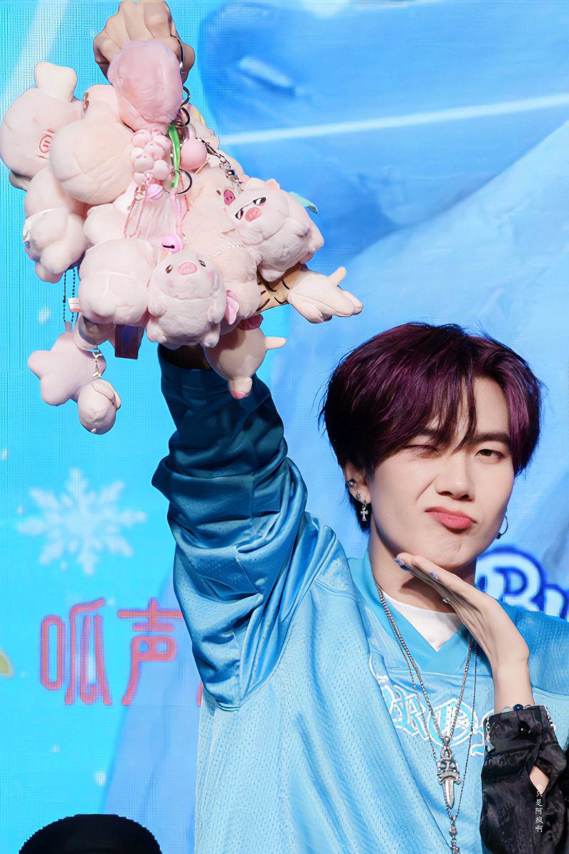 — NETIZENS - ACOTY | 05.11.2023 💙

💠Don't forget the website vote 2x - 12h:
🔗netizensreport.com/vote-asian-cel…

🎯200 RT= 200 votes
🎯 30 comments = 30 votes

Who is the prettiest Xiǎo zhū in this photo?
- Answer with the format 👇🏼
Ctto

I vote @Jakeb4rever
#NETIZENSREPORT