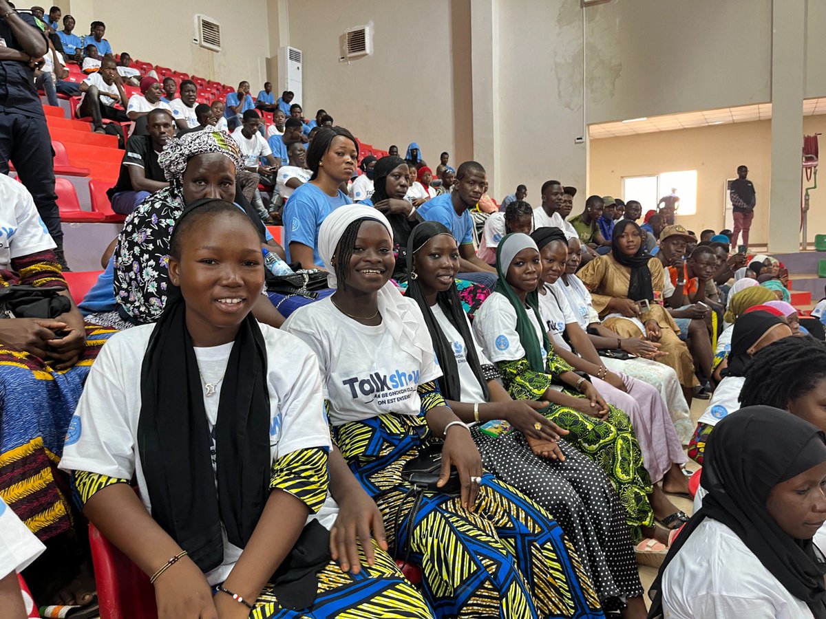 Alain Noudehou (@alainnoudehou) on Twitter photo Heureux d'avoir participé ce matin avec le Ministre de la Jeunesse au #TalkShow #AnBeGnokonBolo aux côtés des jeunes, acteurs du changement pour la cohésion sociale.
Leur énergie positive & d’espoir doit être soutenue pour la paix & le développent du Mali.
<a href="/unicefmali/">UNICEF Mali</a> <a href="/PBFMali/">UN Peacebuilding Fund - PBF Mali</a> Heureux d'avoir participé ce matin avec le Ministre de la Jeunesse au #TalkShow #AnBeGnokonBolo aux côtés des jeunes, acteurs du changement pour la cohésion sociale.
Leur énergie positive & d’espoir doit être soutenue pour la paix & le développent du Mali.
<a href="/unicefmali/">UNICEF Mali</a> <a href="/PBFMali/">UN Peacebuilding Fund - PBF Mali</a>