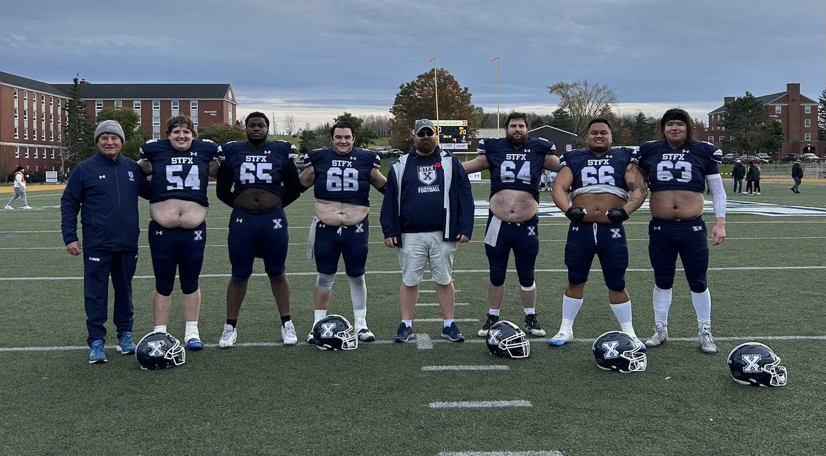 CoachVDH's tweet image. Playoff time. Good team win.  On to the next 

#HailandHealth
#STFX
#GoXGo