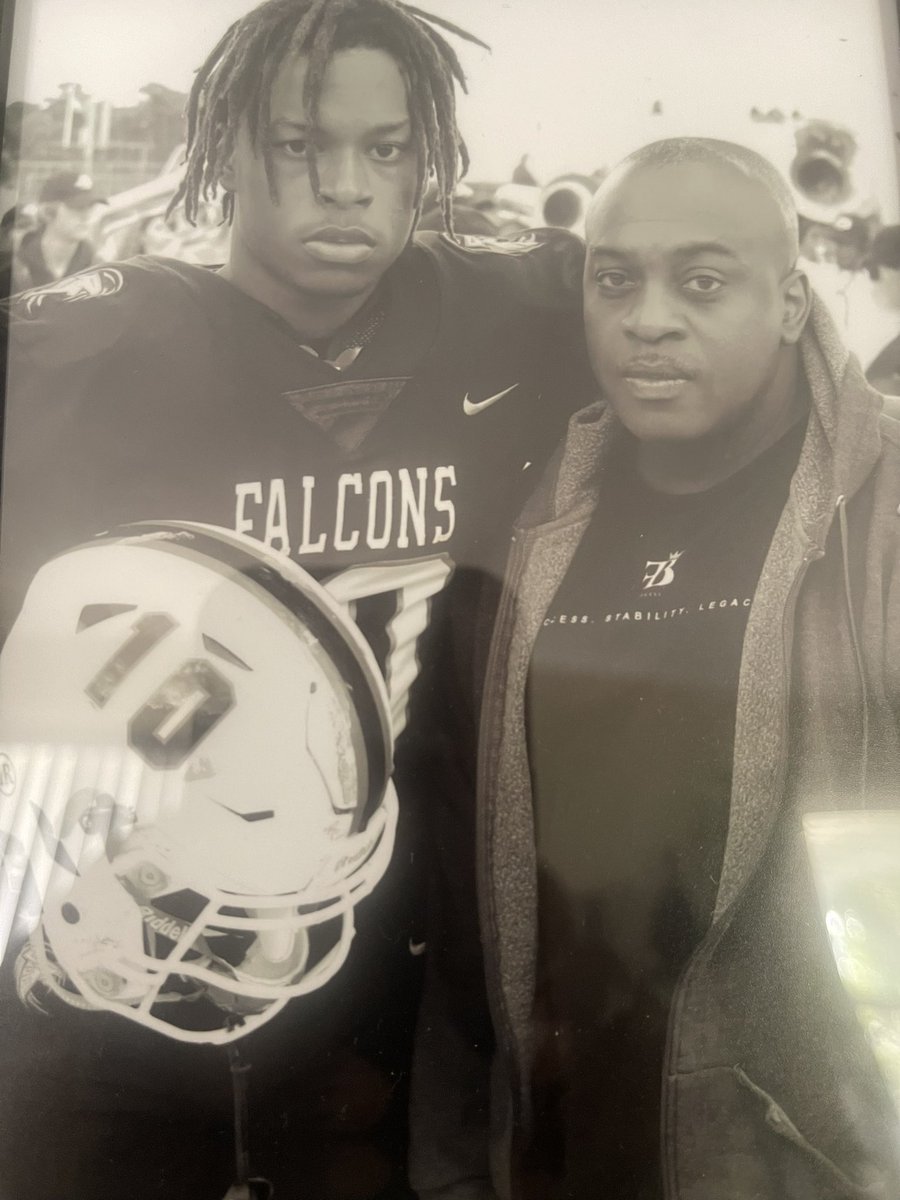 IamElvick tweet media