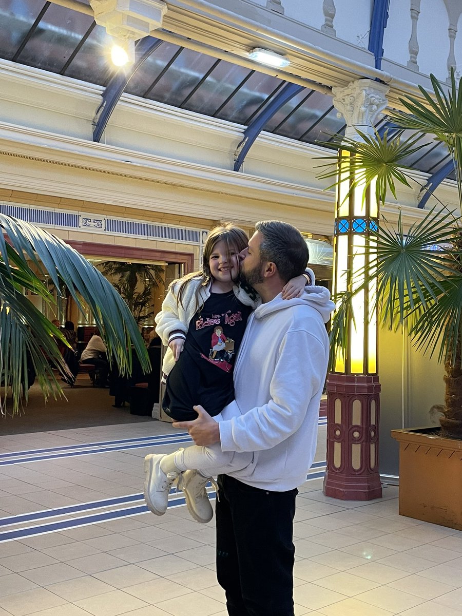 DK Howemaster (@howiehowhigh) on Twitter photo A massive thankyou to <a href="/JennyGibney/">Jenny Gibney</a> and the <a href="/MrsBrownsBoys/">Mrs. Brown's Boys</a> family for making Bayes day. She had a blast xxx๐ฅฐ A massive thankyou to <a href="/JennyGibney/">Jenny Gibney</a> and the <a href="/MrsBrownsBoys/">Mrs. Brown's Boys</a> family for making Bayes day. She had a blast xxx๐ฅฐ