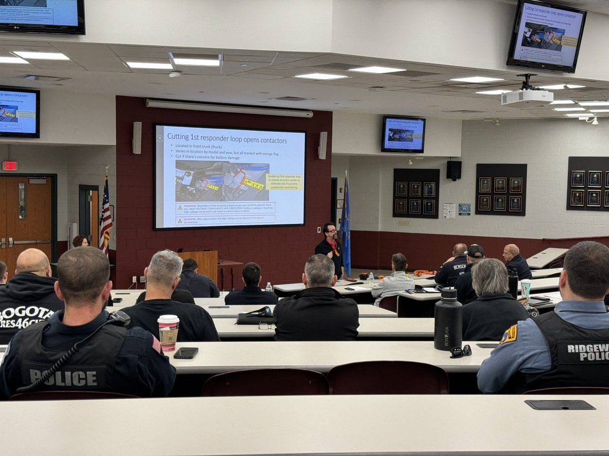 Dennis Murphy tweet media