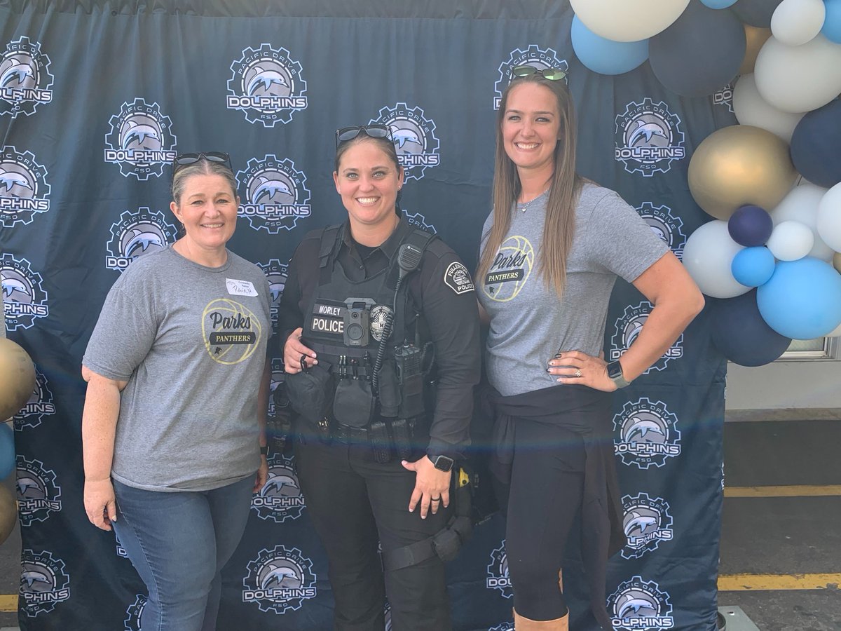 Parks Jr High (@parksjhs) on Twitter photo Great day spent at Champions for Learning Block Party- meeting community partners, learning new things and seeing our Parks families. Always happy to have Officer Morely join us! <a href="/FPDPIO/">Fullerton PD</a> <a href="/FullertonSD/">Fullerton S.D.</a> <a href="/Jenna_Breite/">Mrs. Breite</a> <a href="/MrsMundschau/">Robin Mundschau</a> Great day spent at Champions for Learning Block Party- meeting community partners, learning new things and seeing our Parks families. Always happy to have Officer Morely join us! <a href="/FPDPIO/">Fullerton PD</a> <a href="/FullertonSD/">Fullerton S.D.</a> <a href="/Jenna_Breite/">Mrs. Breite</a> <a href="/MrsMundschau/">Robin Mundschau</a>