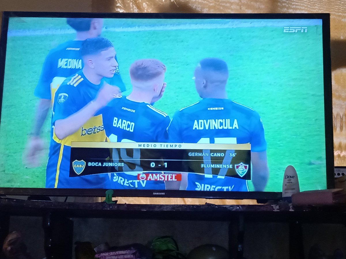 DazakaFCB's tweet photo. 😂 ALGUIEN tiene duda alguna que esto va a terminar en goleada 🤣🤣
Yo no 
Un equipo pequeño por lo menos le mete cabeza y esfuerzo 🙄 https://t.co/s5PTCVnPMM