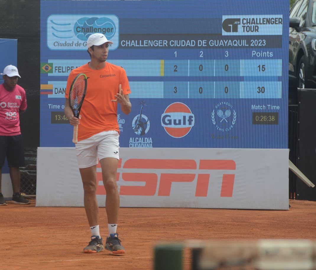 vargaspacho's tweet image. 🎾🇨🇴 | Daniel Galán está en la final del Challenger Guayaquil. Igualó al 5° tenista cafetero con más definiciones en este tipo de competencias 

A. Falla - 19
S. Giraldo - 18
M. Hadad - 12 
A. González - 10 
D. Galán y C. Salamanca - 9
📸 @challengye05