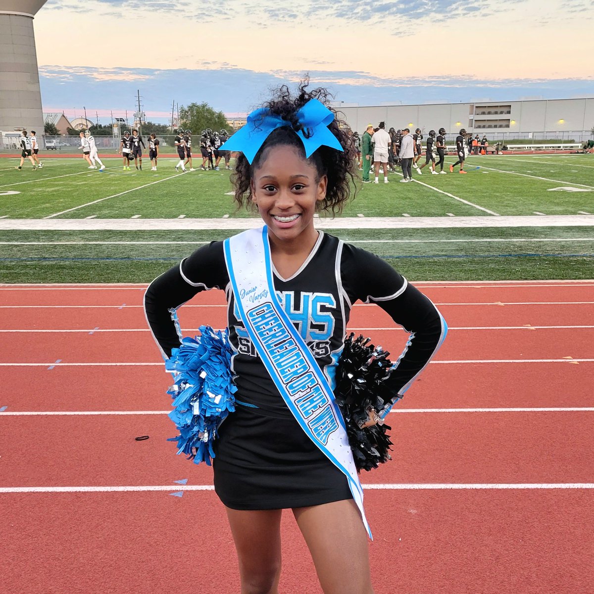 Congratulations to our Junior Varsity Cheerleader of the Week, Kenedi! Kenedi is a hard worker who brings positive vibes to our program every day! 🦈 #finsupcreek #shadowcreekbaddies
