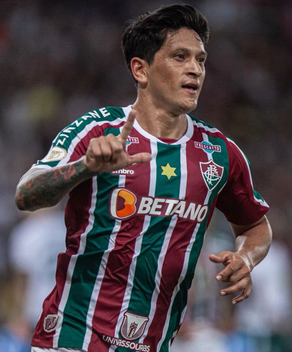 Já podem dar o título de rei da América ao Cano, caso o Fluminense seja campeão. Artilheiro da libertadores com gol na final e tudo, simplesmente German Cano! #BOCxFLU