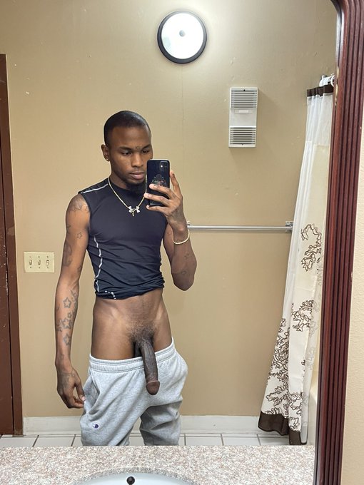 Suck my wood &amp; swallow my kids 😏😎💪🏾 https://t.co/zHFstu6Quk