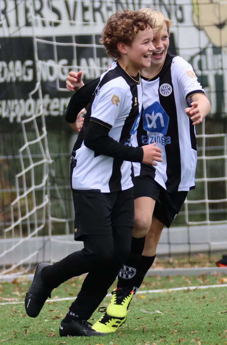 Verschillende jeugdteams van MSC kwamen vandaag, met wisselend succes, in actie. Fotograaf Roel Kalsbeek zat langs de lijn en kwam met prachtige foto's terug. Deze zijn nu al terug te vinden op onze jeugdwebsite jeugdmscmeppel.nl
