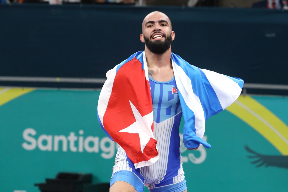 | #Deportes 🇨🇺 🤼‍♂️ #Cuba |
El gladiador cubano Daniel Gregorich (87 kg) acaba de conseguir en el  Centro de Entrenamiento Olímpico el primer oro🥇 de #LuchaGrecorromana al  superar 5-1 al venezolano Luis Avendaño.
📷Roberto Morejón
