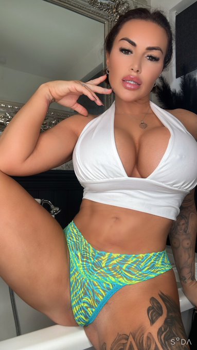 Get my attention &amp; spoil me 💰  https://t.co/31vDPbyfKj https://t.co/pkzbptgFyl<a href="/tag/linkinbio"class="tags"><span>#linkinbio</span></a><a href="/tag/videoonmypage"class="tags"><span>#videoonmypage</span></a>