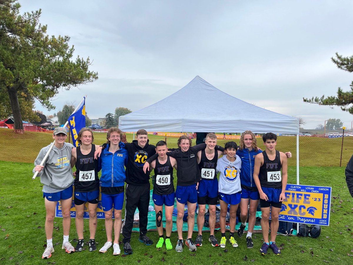FifeHSTrojans's tweet photo. So proud of the Fife High School boys cross country team. What a great showing at the state meet. ￼#getemtrojans https://t.co/ZPxRtWyVYN