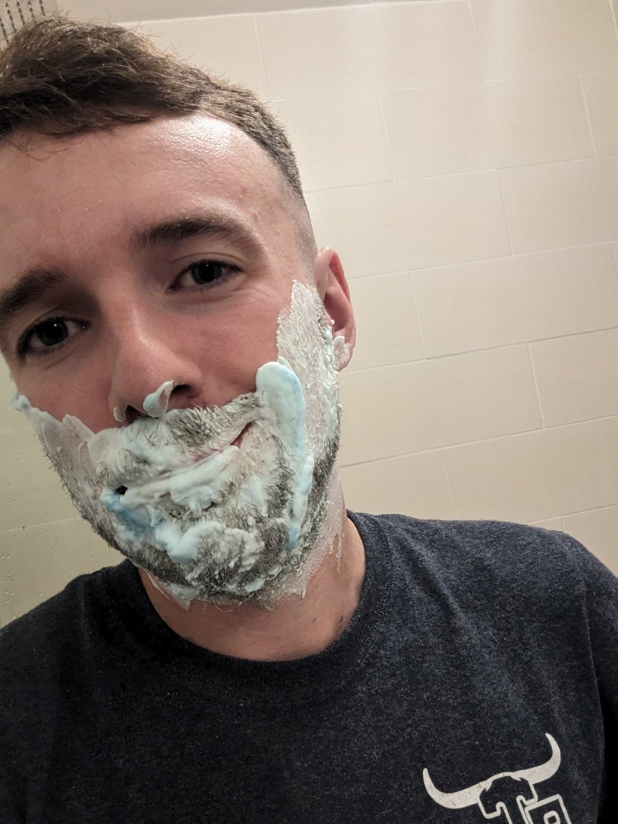 airlinerslive's tweet photo. Is it too late to go back?
#BinTheBeard https://t.co/E6Dr8759yu