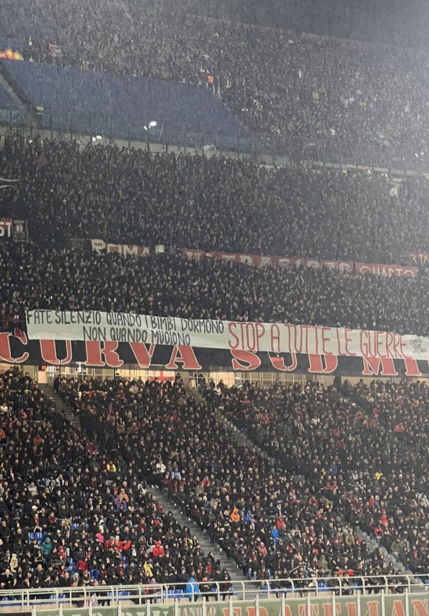 «Guarda silencio cuando los niños duerman no cuando mueran. Alto a todas las guerras».

Estadio de San Siro, Milán. 

instagram.com/p/CzPTuJ6Ny4j/…