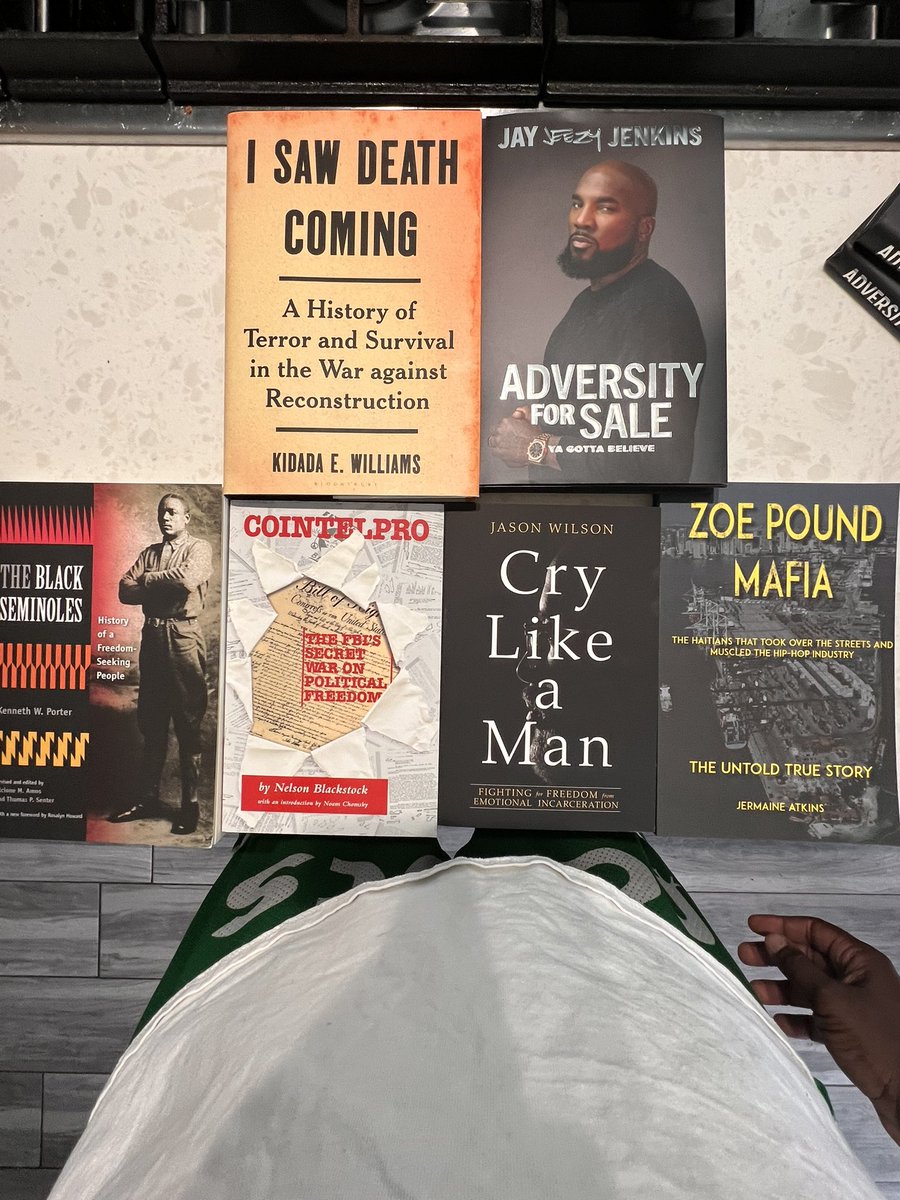 Tha3rdi's tweet photo. @analogdope Thanks for hooking me up. Best bookstore in the city. Go check them out. https://t.co/F8wr6fLqdL