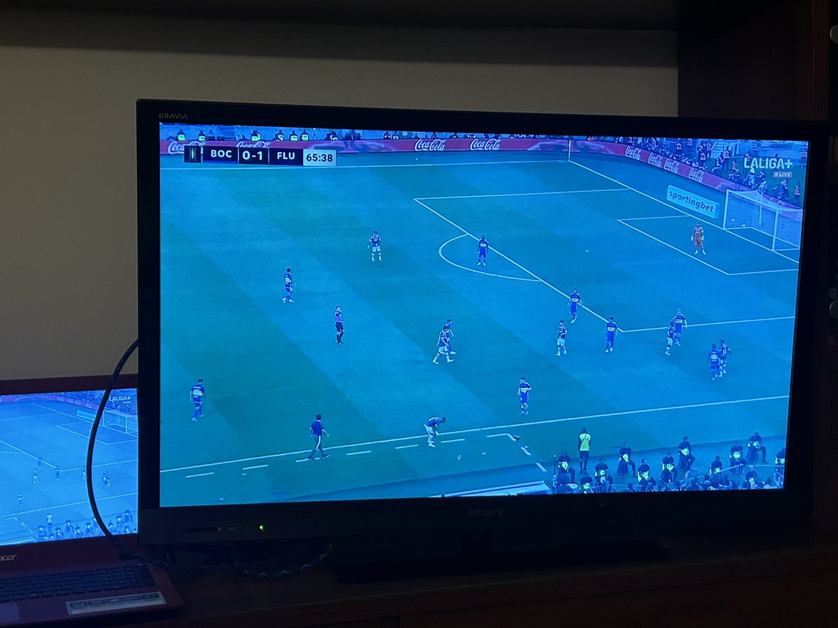 juanchiperez1's tweet photo. @LaLigaPlus no se ve el partido de la libertadores ladrones, cobran 9,99€ por el servicio y no lo dan correctamente. Espero que devuelvan el dinero a los afectados. https://t.co/07u7sqVIrD