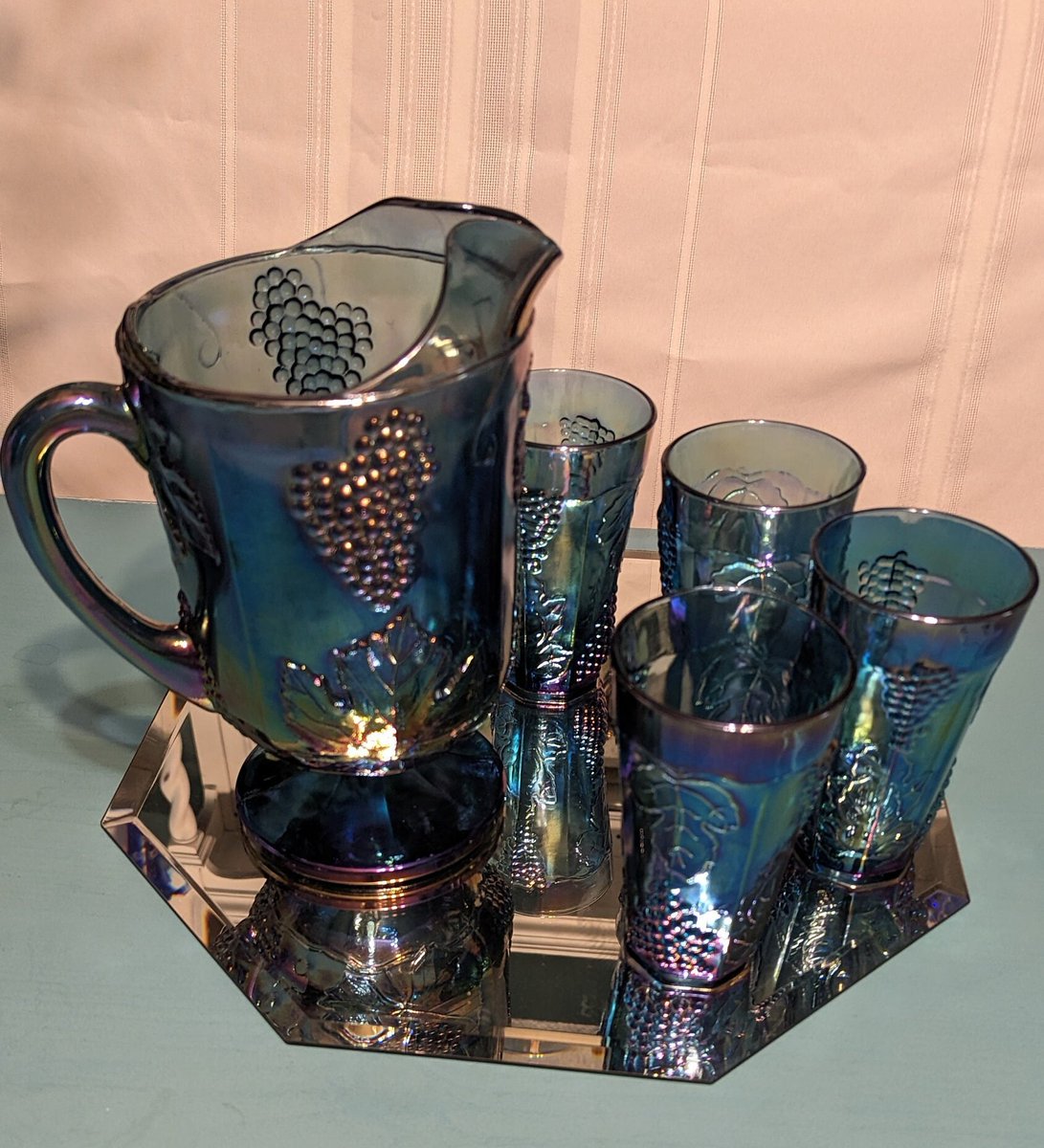 Vintage STUNNING Blue Harvest Grape Carnival Glass Pitcher and 4 Glasses (tumblers), 1960's Indiana Glass, PERFECT Condition tuppu.net/97ef52a0 #Etsy #AmazingFunVintage #IndianaGlass