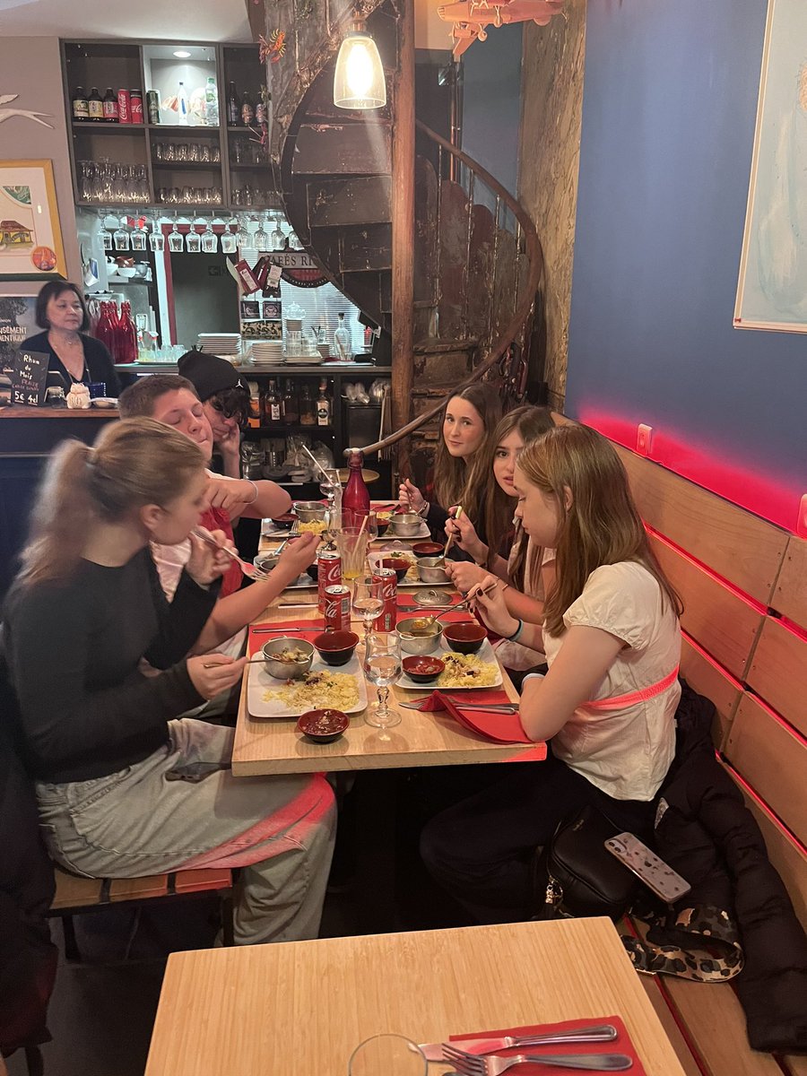 KingsCreativEly's tweet photo. End of day 4 of our French trip to Paris: a lovely meal at le Maloya, celebrating France’s diverse culture and heritage! @Kings_Ely @LaReunionLeLaFr https://t.co/VTy5DmikoX