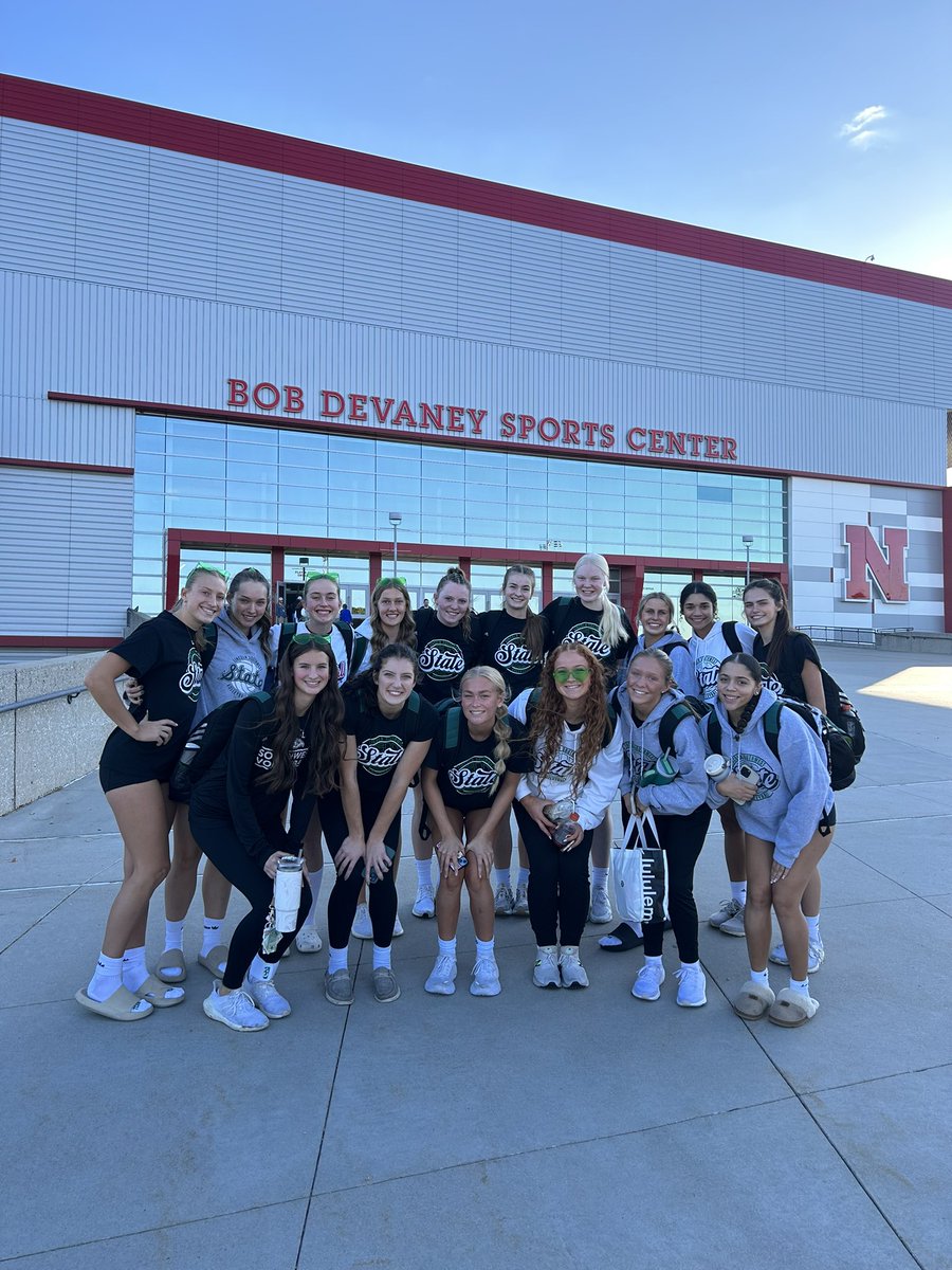 LSW Volleyball (@lswvb) on Twitter photo Saturday at the BOB has a whole new feeling! 💚🏐
See you at 7 p.m. Hawk Nation!!
<a href="/lswathletics/">LSW Silver Hawks</a> Saturday at the BOB has a whole new feeling! 💚🏐
See you at 7 p.m. Hawk Nation!!
<a href="/lswathletics/">LSW Silver Hawks</a>