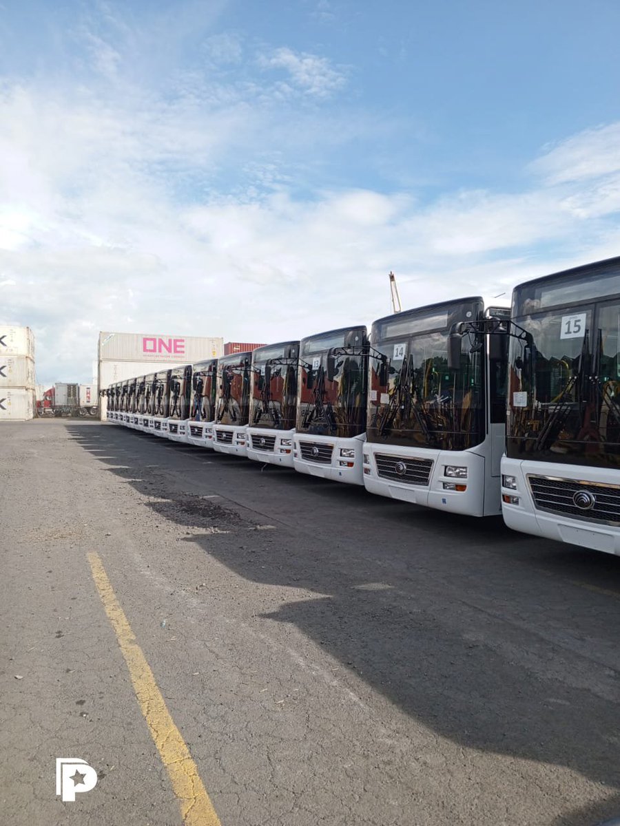 PrensaPopulr's tweet photo. #Nicaragua🇳🇮| Desde la hermana República de #China 🇨🇳 llegan al Puerto Corinto 🛳️ de #Chinandega  2️⃣5️⃣0️⃣ buses 🚍🔝 que modernizarán aún más el transporte público del país, mejorando las condiciones en la que los nicaragüenses se movilizan día a día.🤩 https://t.co/yBZFa6liu3