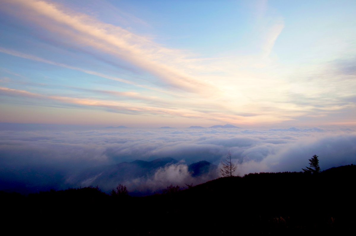 astarista12's tweet image. 美ヶ原高原の朝焼け。

Ricoh GXR A16 24mm

#GXR
#A16